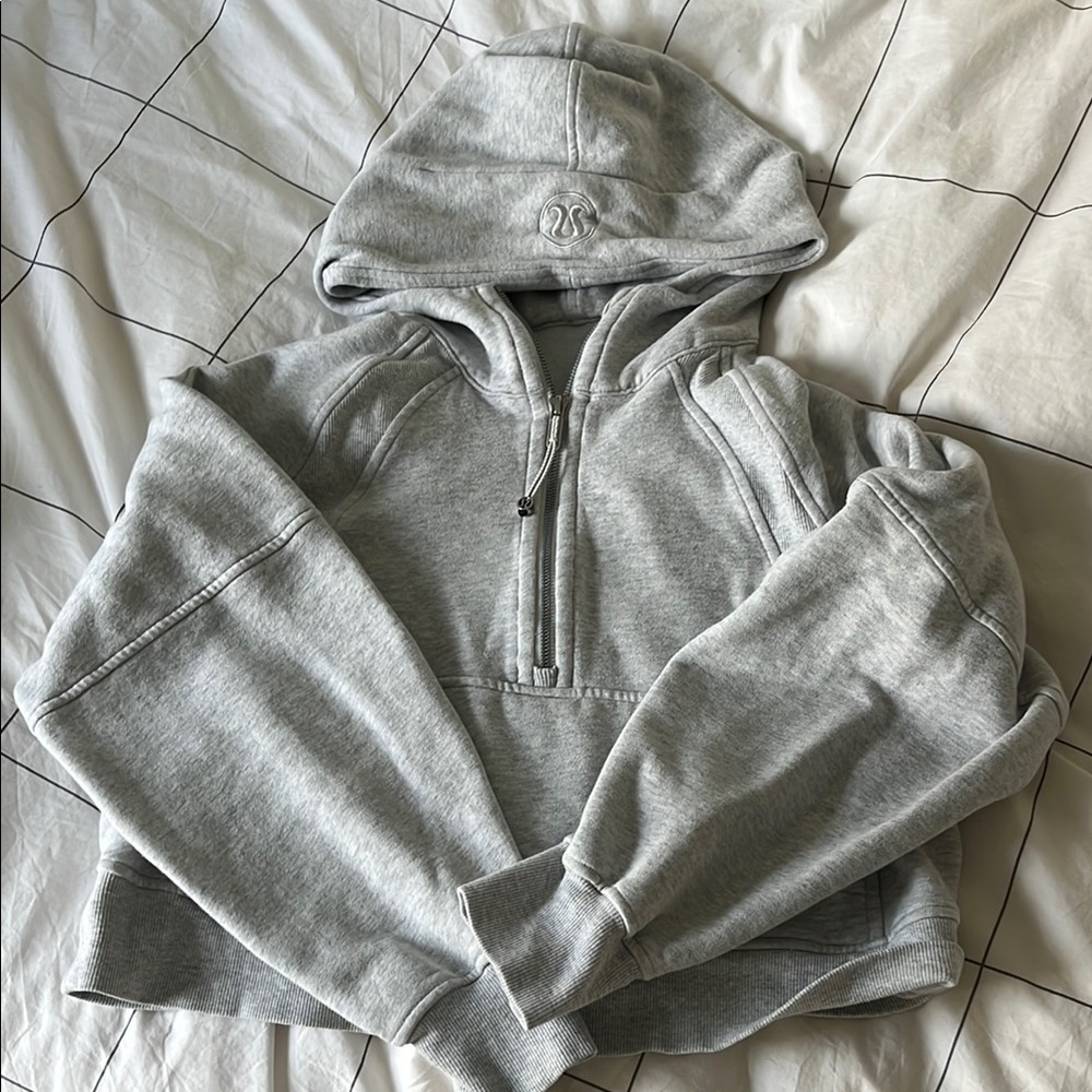 Lululemon heather grey half zip scuba